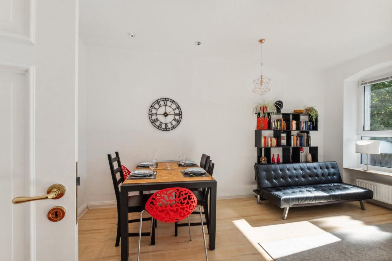 Апартаменты Bright 3-room Near Prenzlauer Berg Берлин